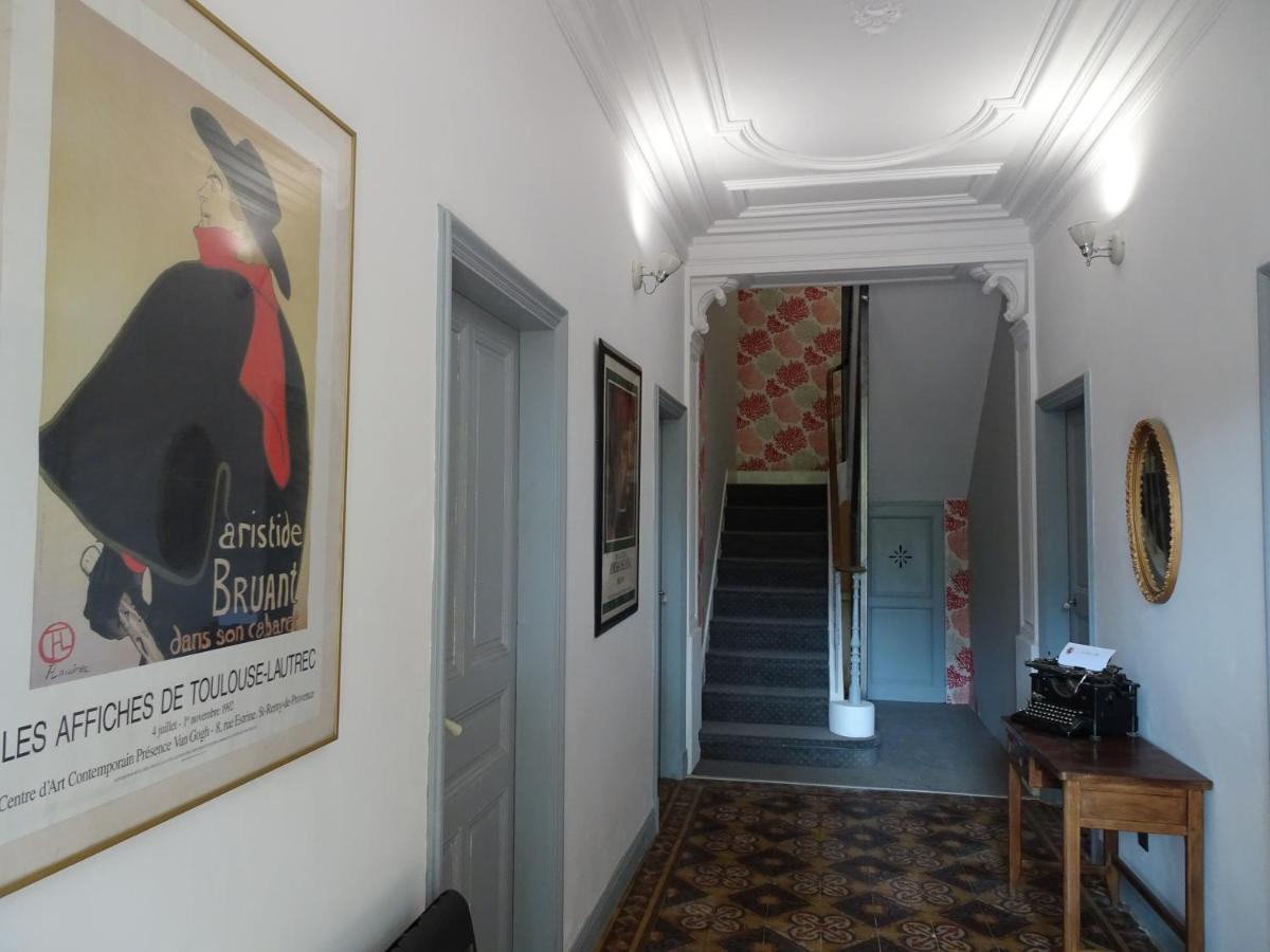 La Maison D Alys Cabannes Exterior photo